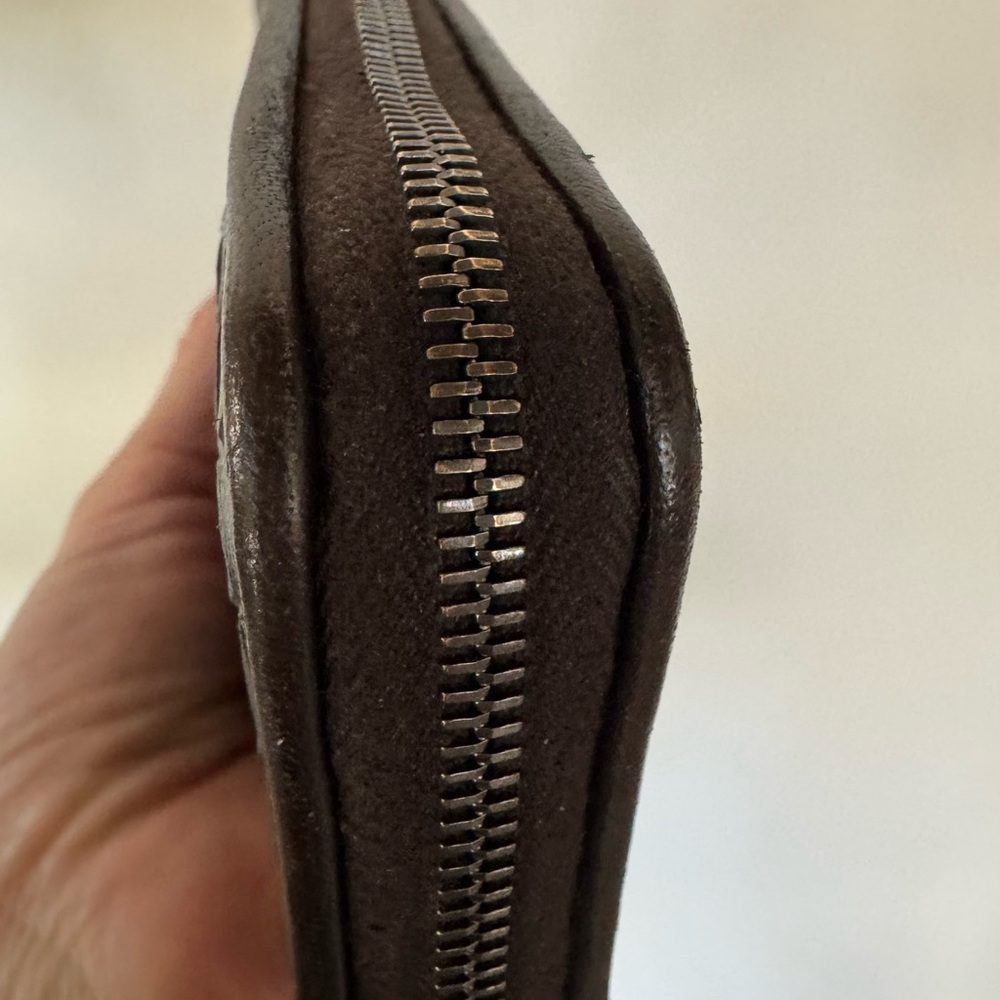 Authentic Bottega Veneta Zip Around Wallet - Picture 8 of 13